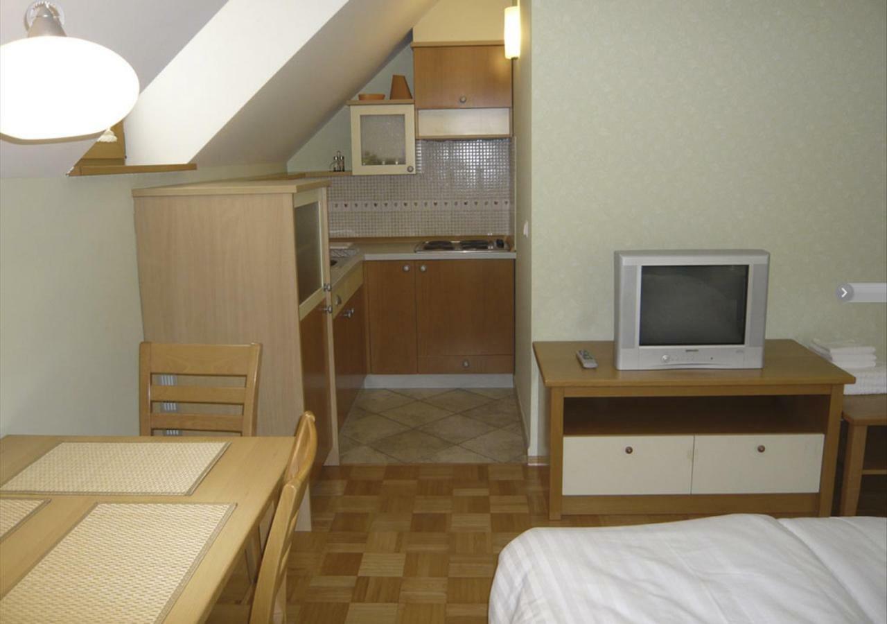 קמניק Apartmaji Hribar Pr'Ostank מראה חיצוני תמונה