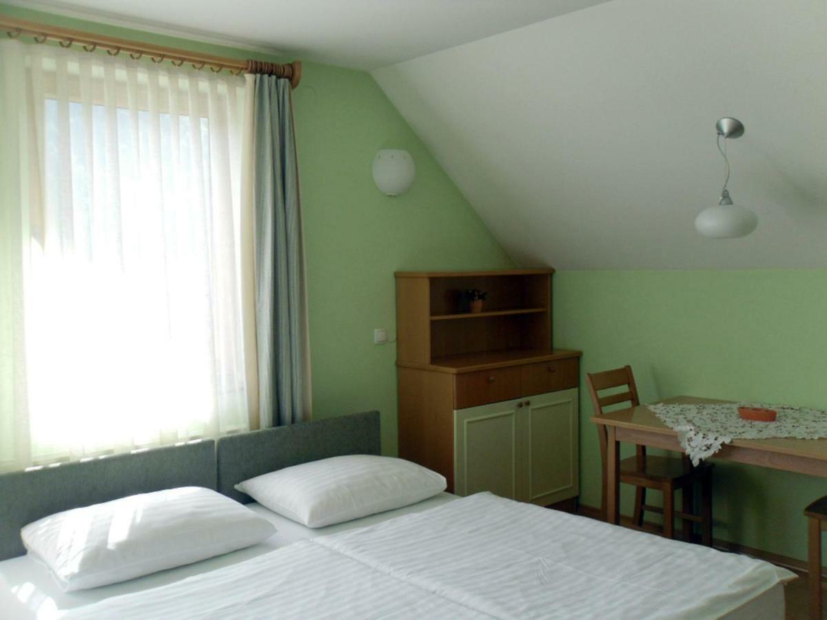 קמניק Apartmaji Hribar Pr'Ostank מראה חיצוני תמונה